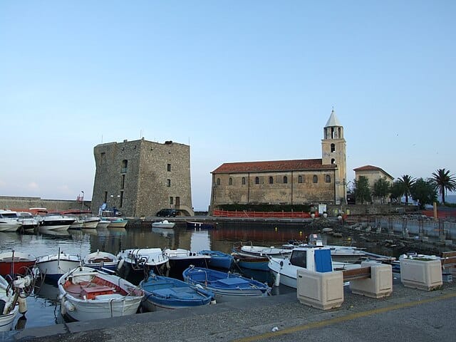 Chiesa Santa Annunziata di Acciaroli (SA), Campania Chiesa Santa Annunziata di Acciaroli (SA), Campania