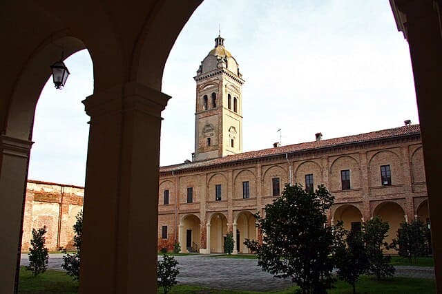 L'Abbazia di San Pietro e Complesso Olivetano di Breme.