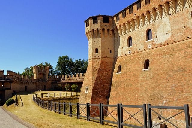 Una veduta dello stupendo Castello di Gradara.