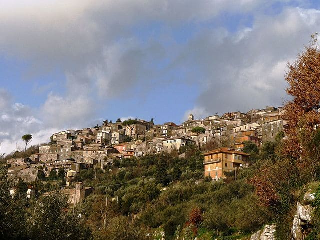 Uno splendido panorama di Castro dei Volsci.