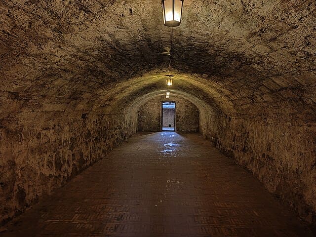I sotterranei della Fortezza di Civitella del Tronto.