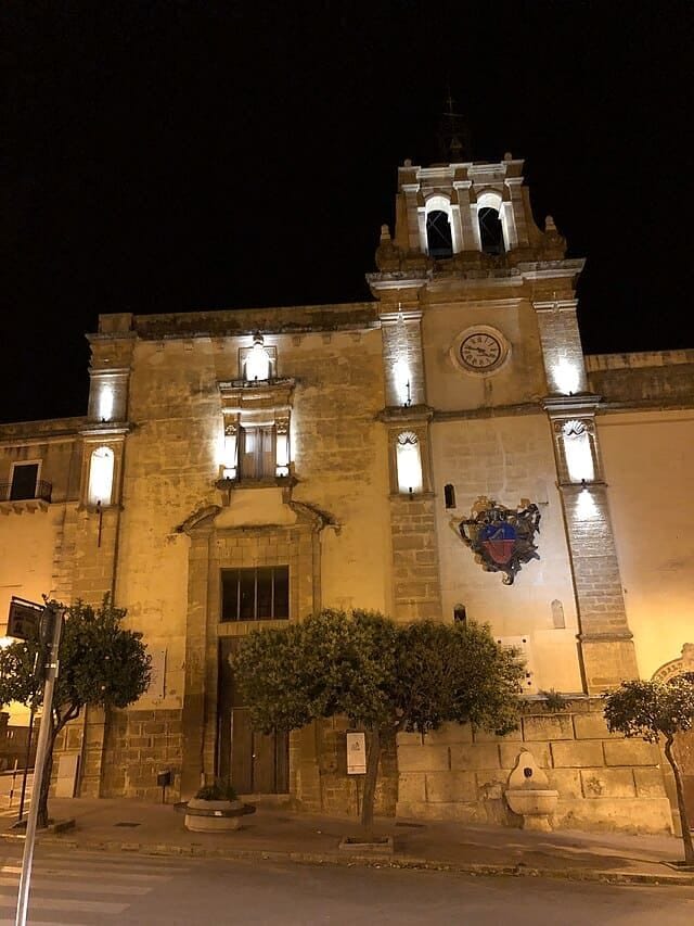 Veduta di Sambuca di Sicilia, Borgo dei Borghi in Sicilia: architettura araba e vicoli storici.
