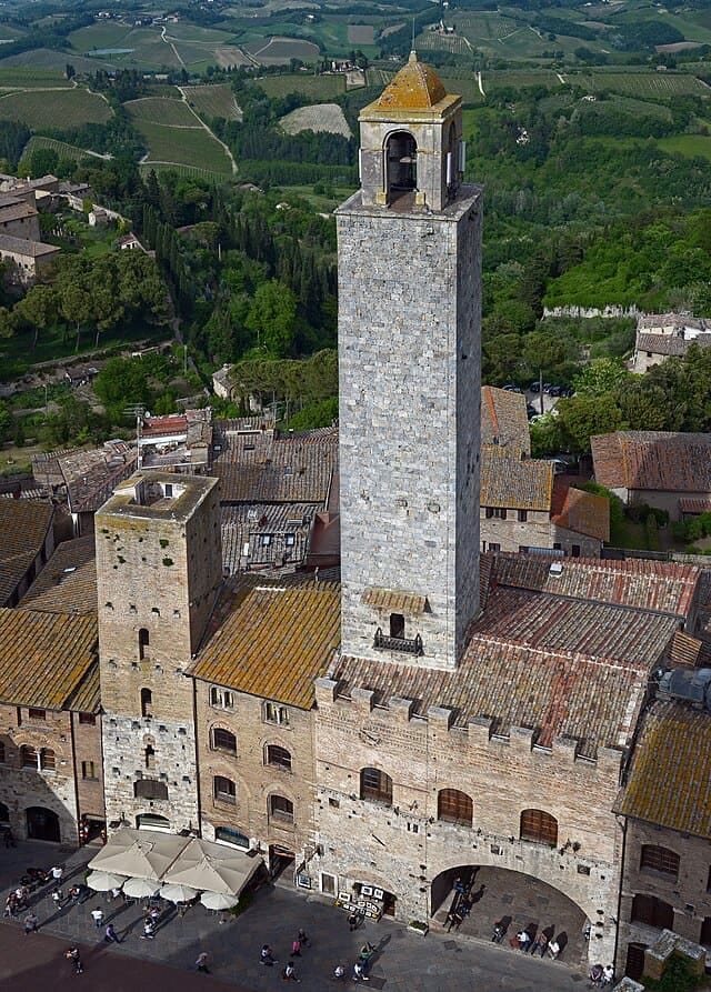 La splendida Torre Rognosa di san Gimignano.