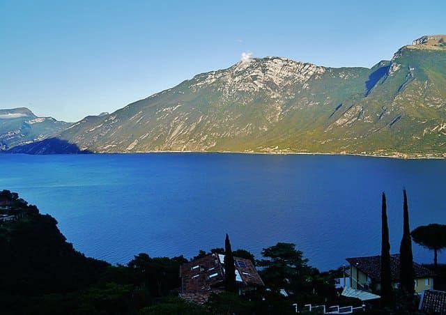 Tremosine sul Garda, veduta del bellissimo lago di Garda.