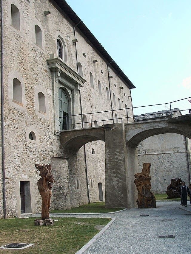 Splendida veduta della Fortezza di Bard.