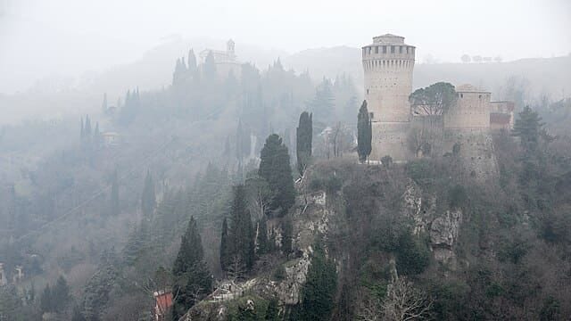 Un panorama mozzafiato, la Rocca Malatestiana.