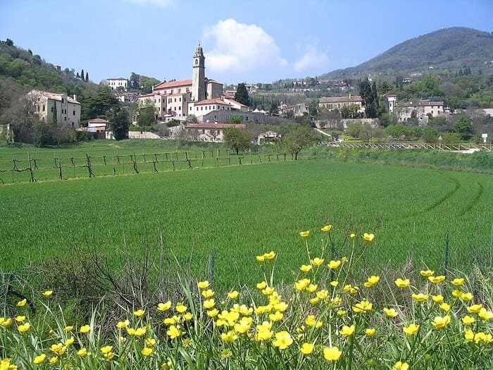 Splendida e suggestiva immagine di Arquà Petrarca.