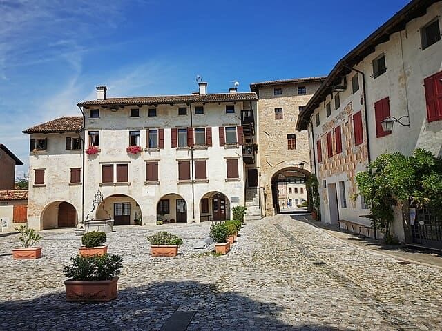 La tranquillità di Valvasone Arzene in una foto.