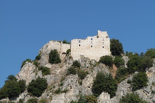 Il Castello Sanfelice di Bagnoli del Trigno.