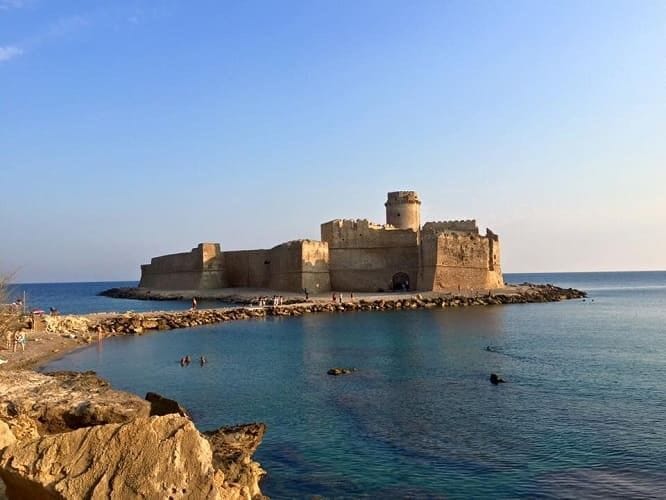 Tramonto sulla Fortezza di Le Castella Calabria