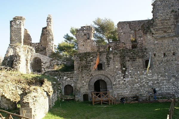 Il Castello di Casertavecchia.