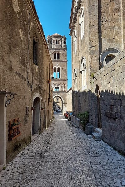 Via Annunziata di Casertavecchia.