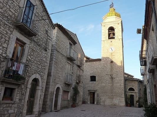 La Chiesa di santa Maria Assunta.