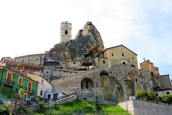 Uno splendido panorama di Pietracupa.