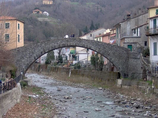 Il POnte di Greco "detto della Greca" di Varese Ligure.